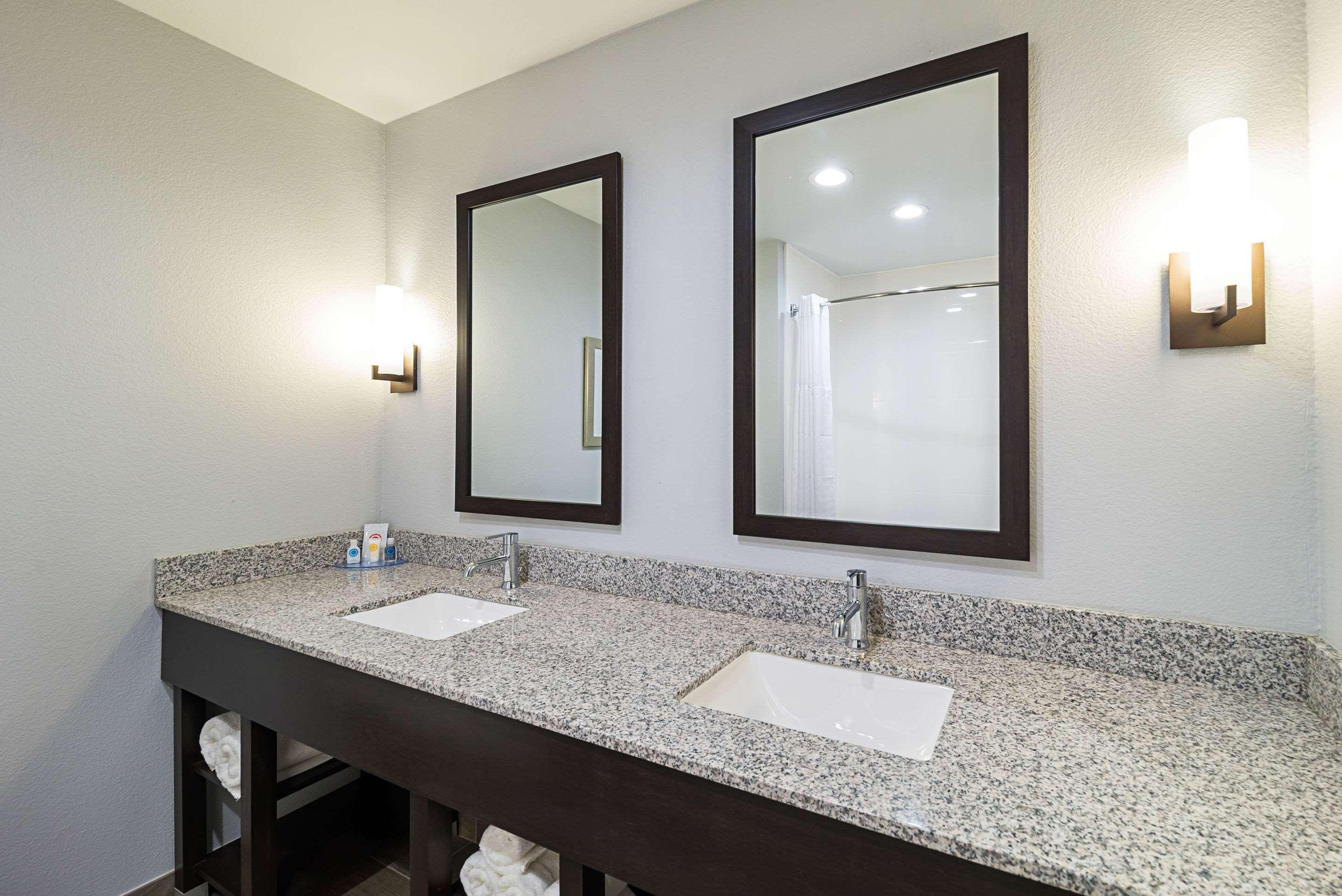 Comfort Inn & Suites Oklahoma City Near Bricktown Exteriér fotografie